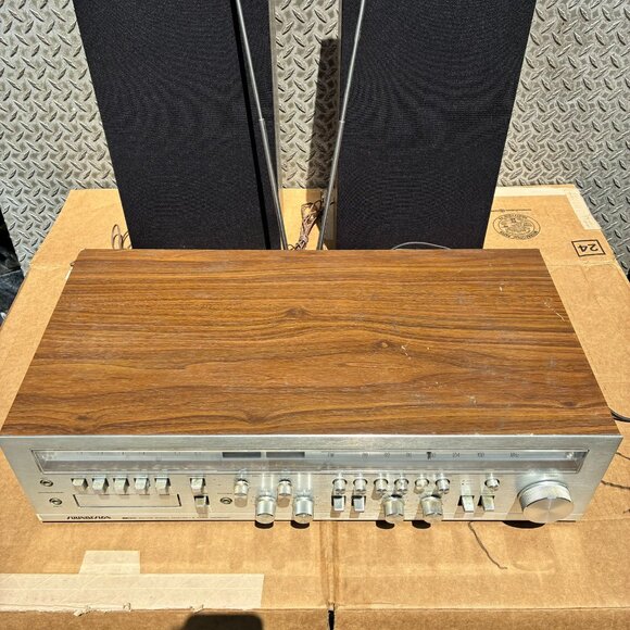 Vintage Soundesign 5466 AM/FM Stereo Receiver 8-Track Tape Player Tested Works - Picture 6 of 14